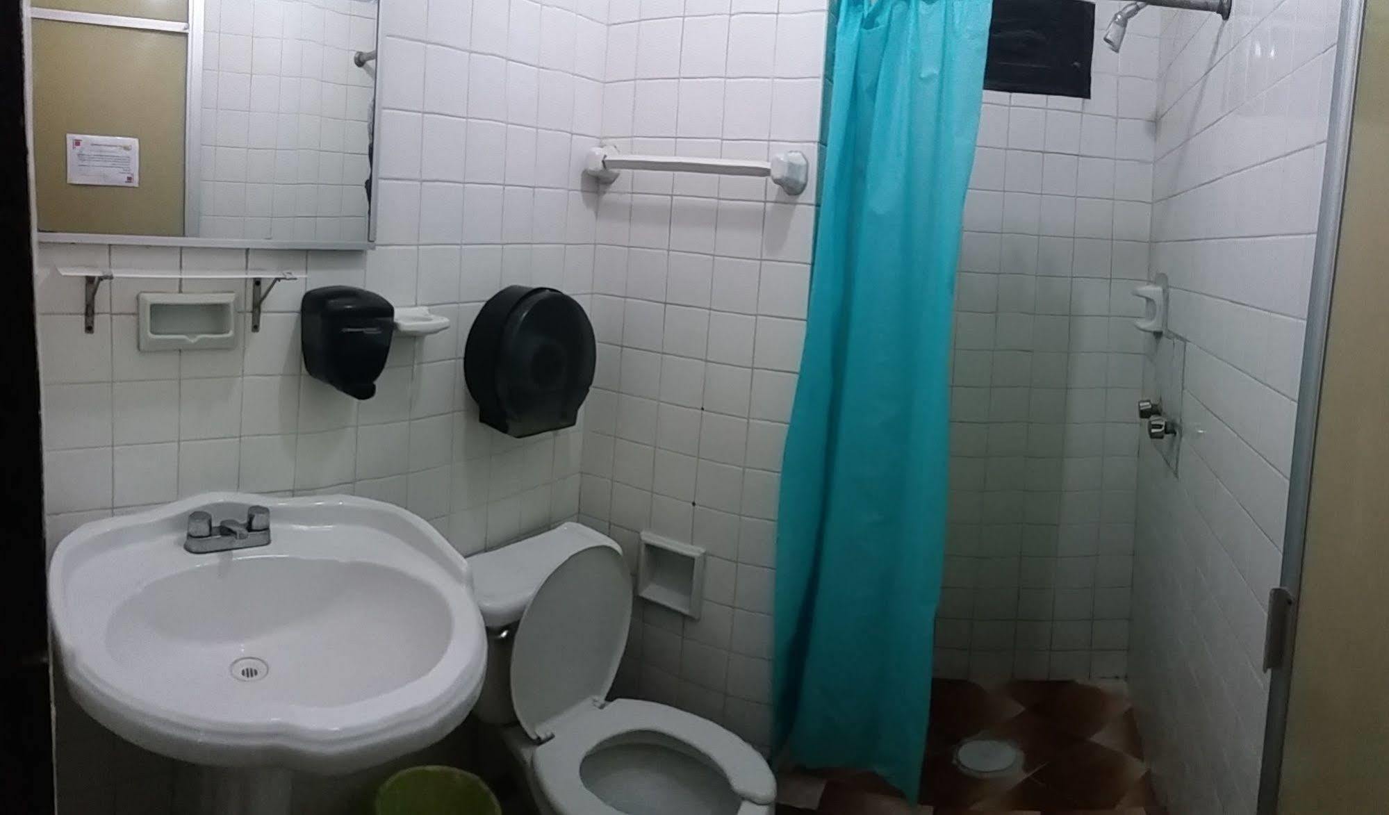 Hotel Colon De ซากาเตกัส ภายนอก รูปภาพ